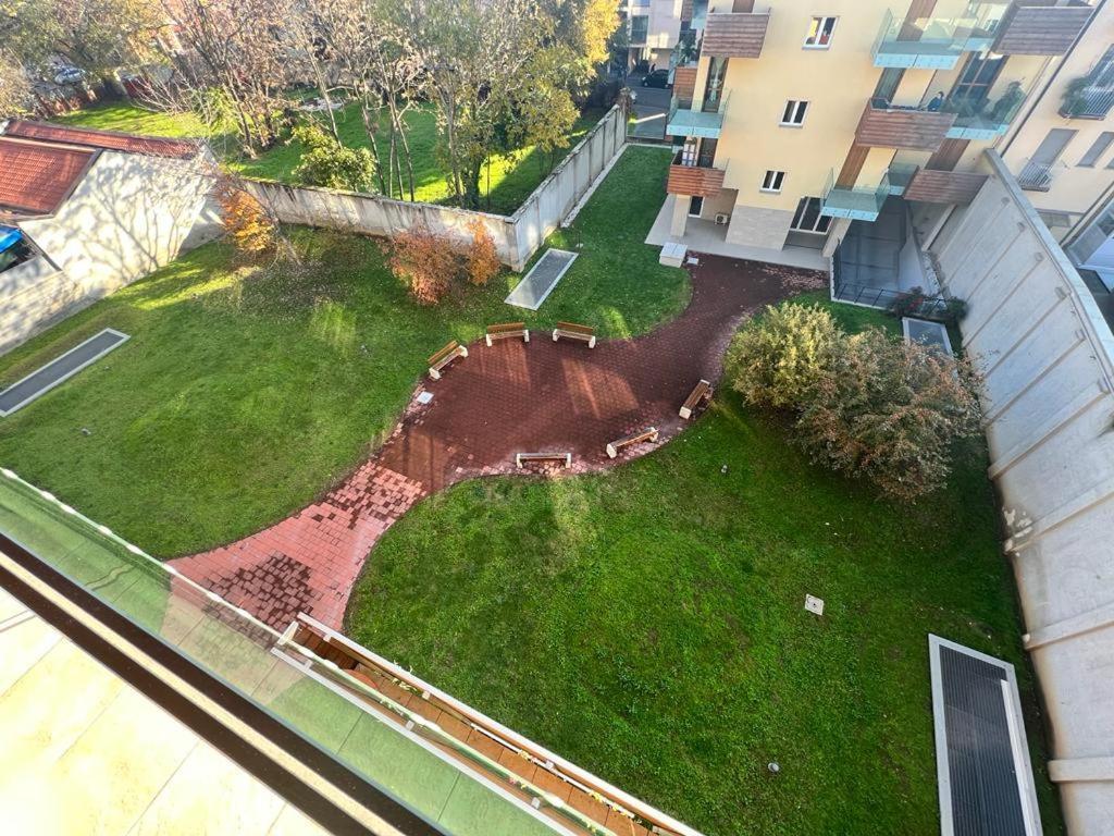 Domusmi - Nuvolone-7 Lägenhet Milano Exteriör bild