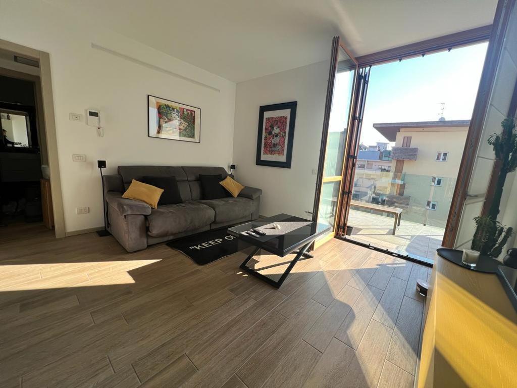 Domusmi - Nuvolone-7 Lägenhet Milano Exteriör bild
